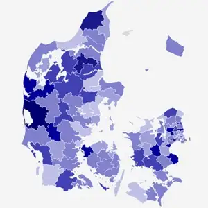 Danmarkskort over udsatte unge med gennemført eller igangværende ungdomsuddannelse, fordelt på landets kommuner